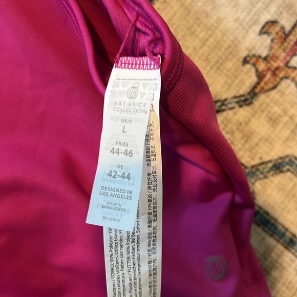 Women’s sports bra size Large - Picture 6 of 6